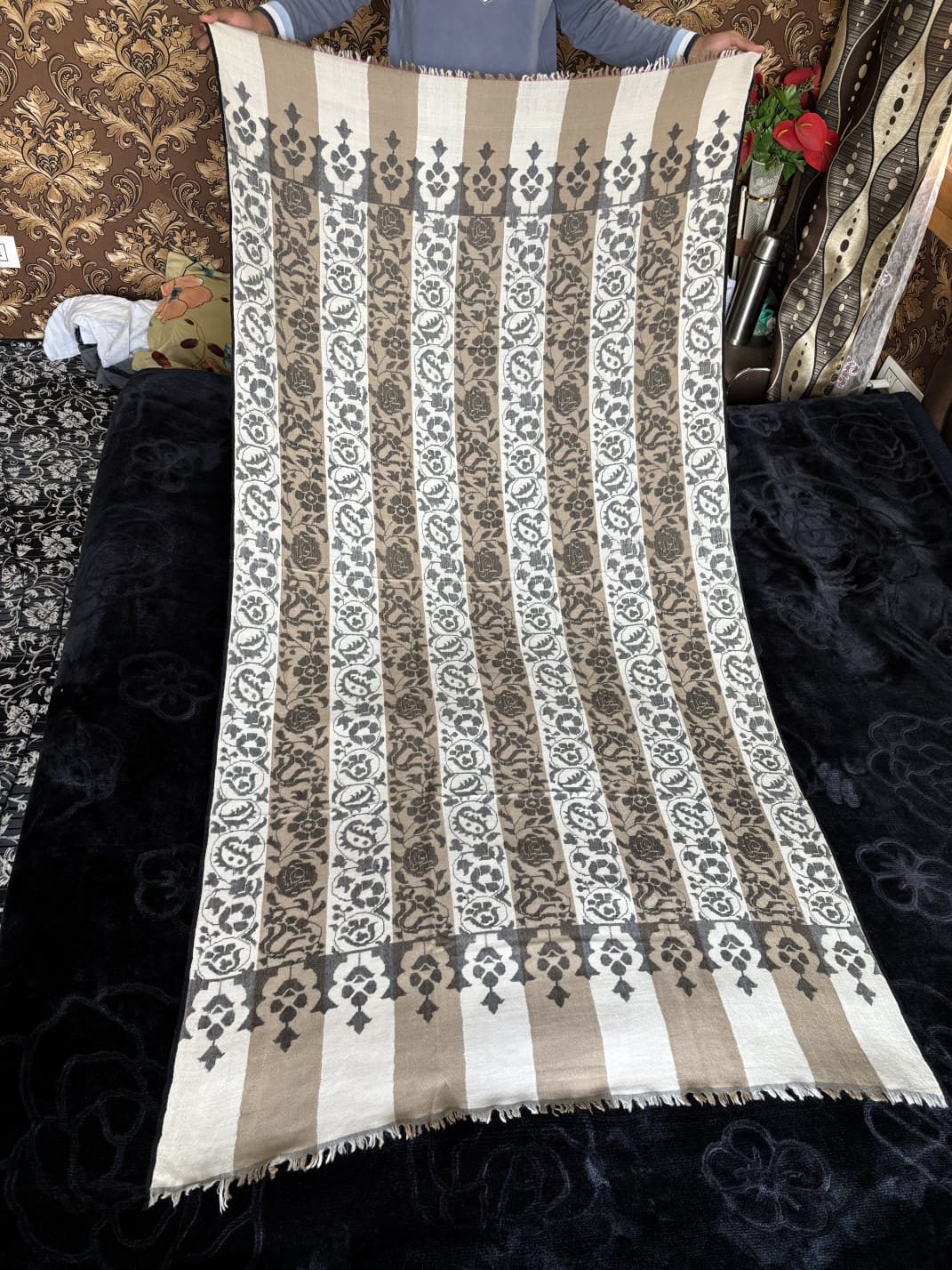 Authentic Kashmiri Pure Pashmina Kani Jama Shawl
